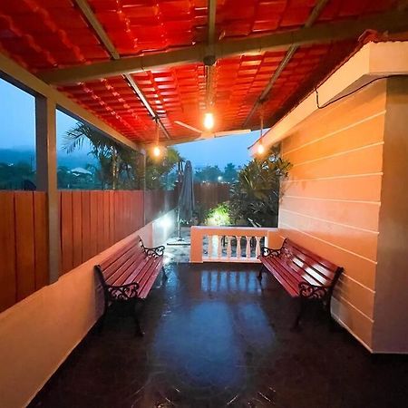 Corner House, Lonavla By Meheru-4 Bhk Villa With Pool Dış mekan fotoğraf
