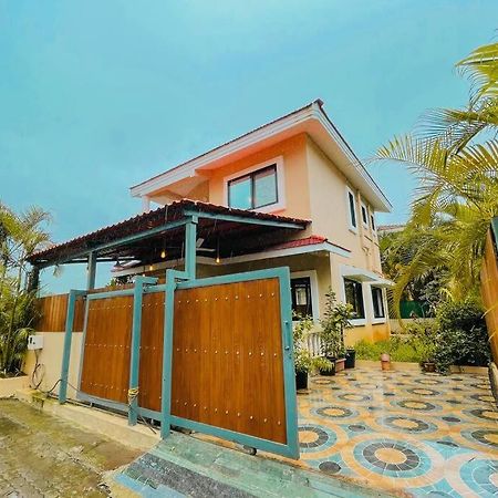 Corner House, Lonavla By Meheru-4 Bhk Villa With Pool Dış mekan fotoğraf