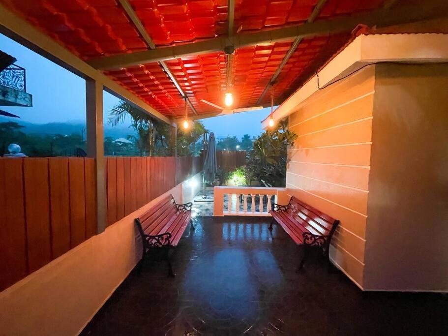 Corner House, Lonavla By Meheru-4 Bhk Villa With Pool Dış mekan fotoğraf