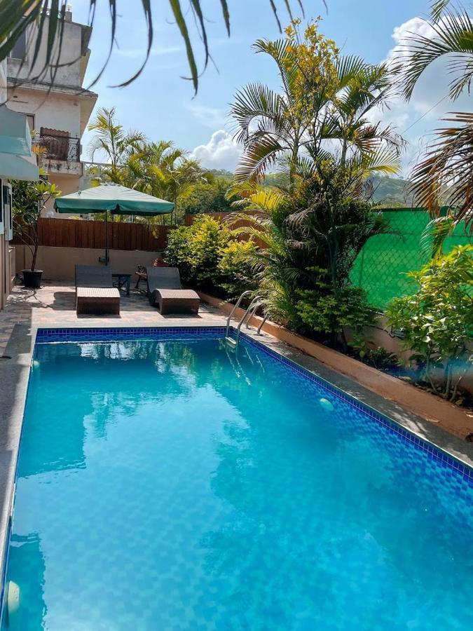 Corner House, Lonavla By Meheru-4 Bhk Villa With Pool Dış mekan fotoğraf